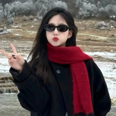 退隐后三个美女住我家